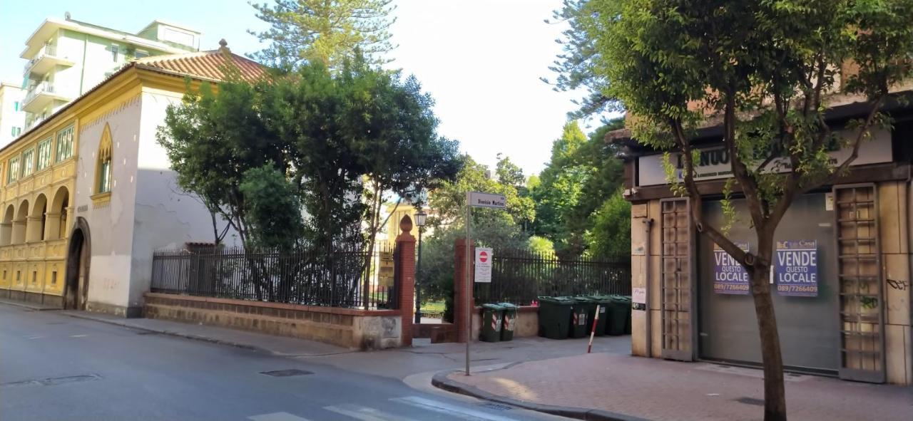 B & B Civico 6 Rooms 萨莱诺 外观 照片