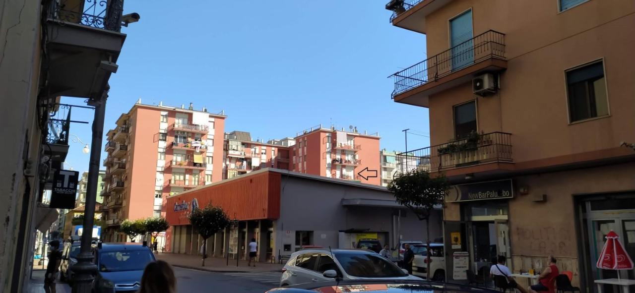 B & B Civico 6 Rooms 萨莱诺 外观 照片