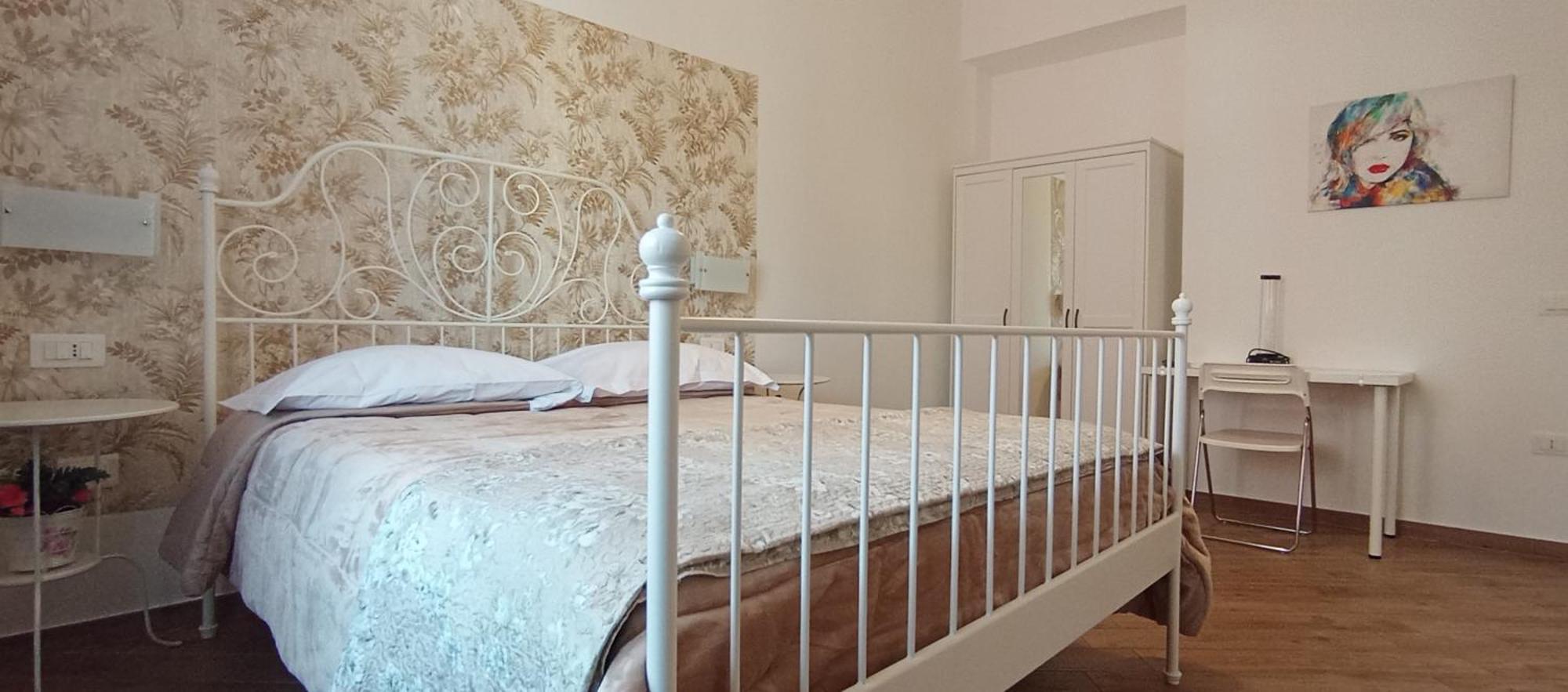 B & B Civico 6 Rooms 萨莱诺 外观 照片