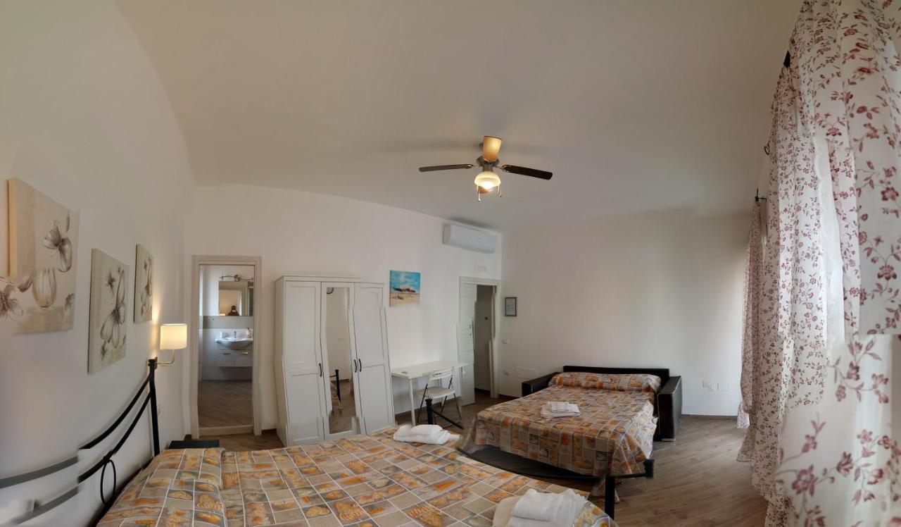 B & B Civico 6 Rooms 萨莱诺 外观 照片