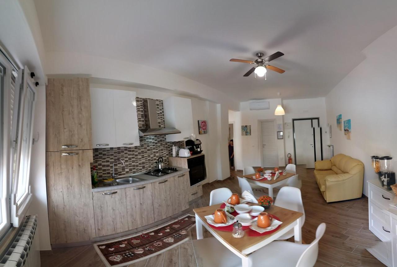 B & B Civico 6 Rooms 萨莱诺 外观 照片