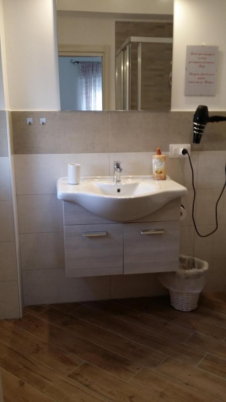 B & B Civico 6 Rooms 萨莱诺 外观 照片