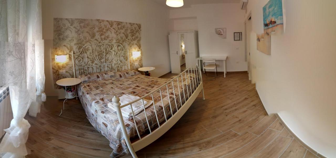 B & B Civico 6 Rooms 萨莱诺 外观 照片